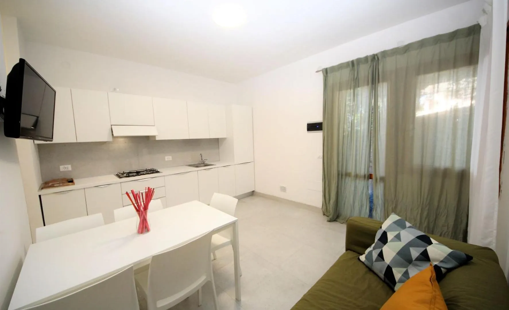 Modern 2 Bedroom Apartment Near Rosolina Beach ロゾリーナ・マーレ