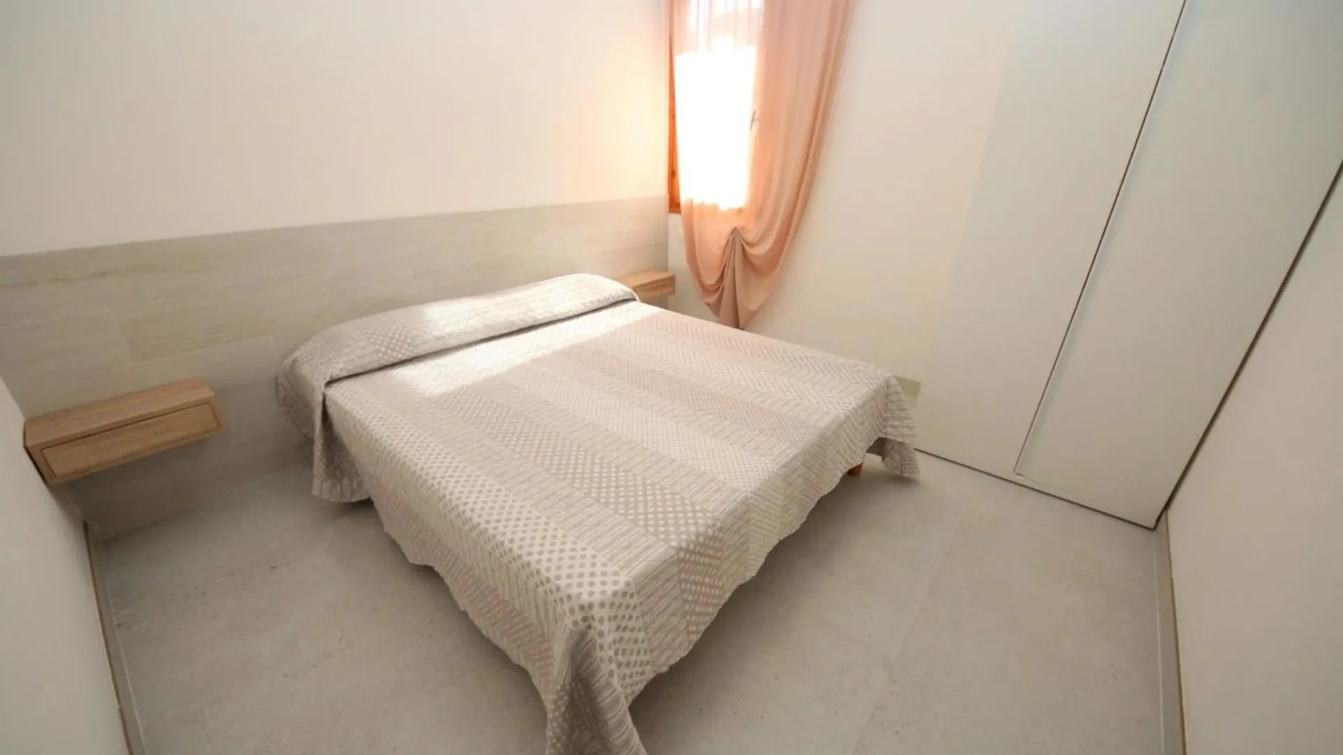 Modern 2 Bedroom Apartment Near Rosolina Beach ロゾリーナ・マーレ